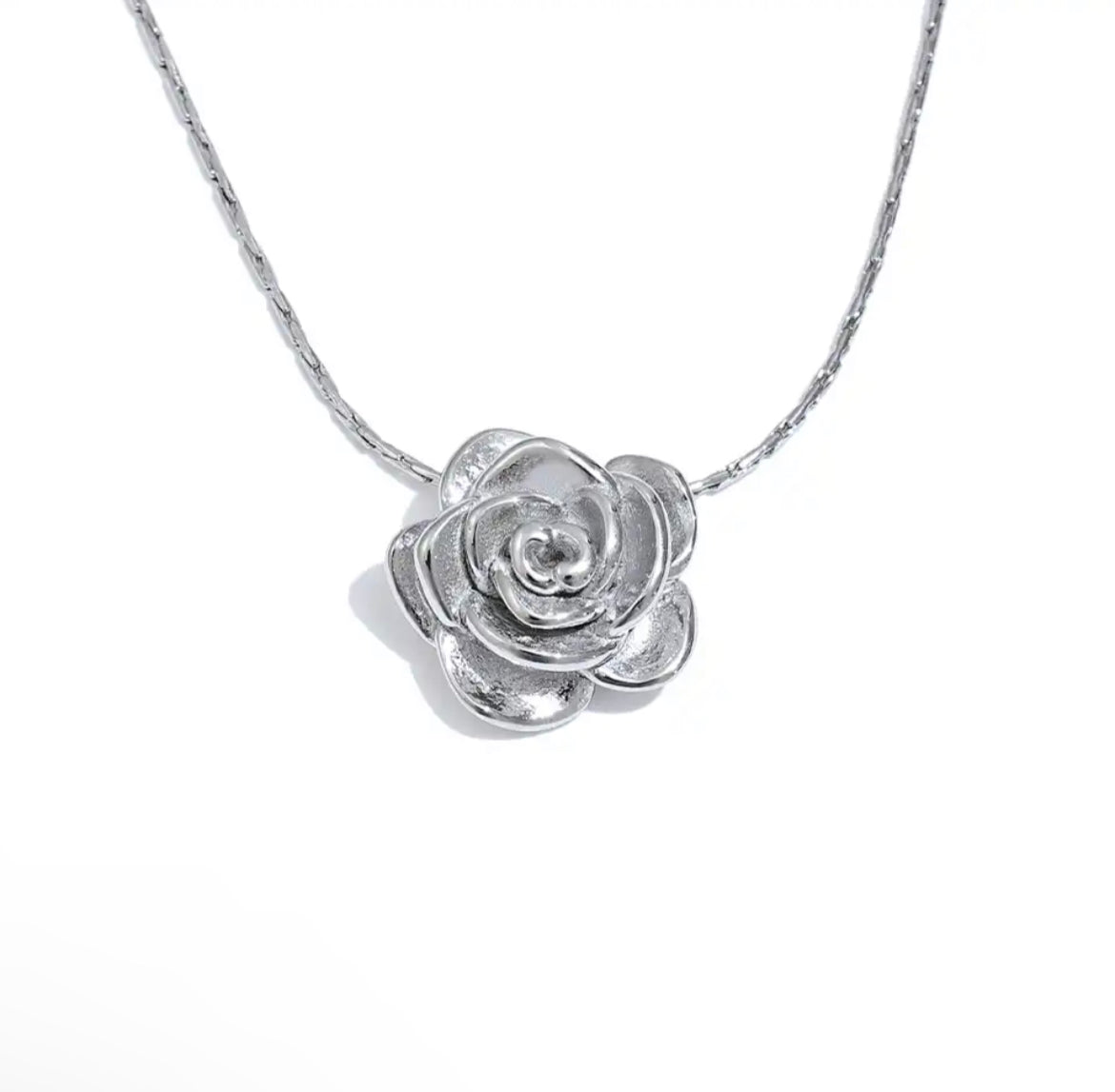 Metallic Rose Necklace